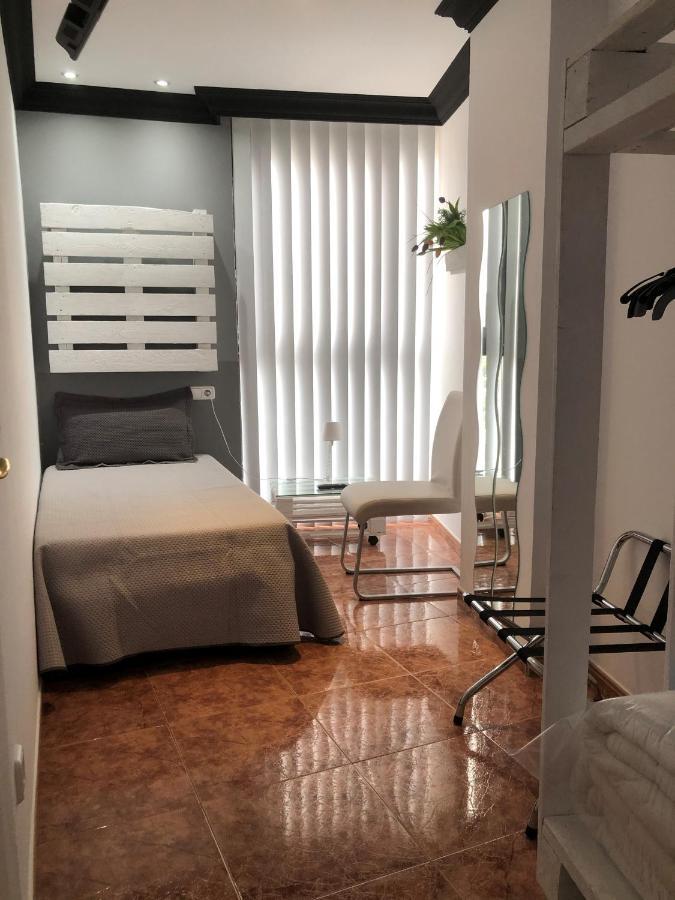 Apartamentos Los Angeles Альканьис Экстерьер фото