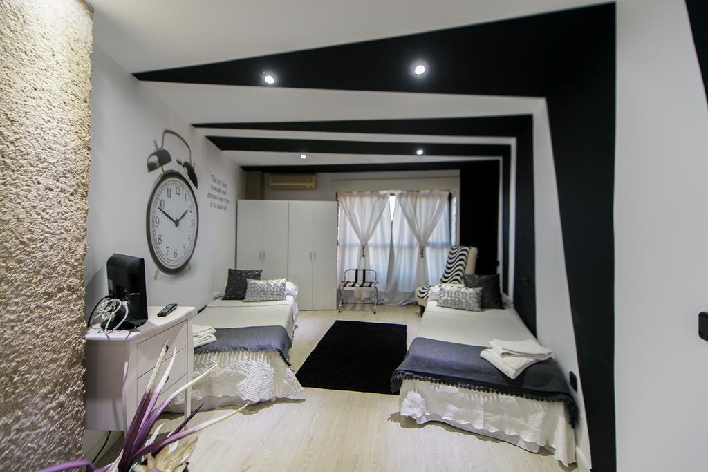 Apartamentos Los Angeles Альканьис Экстерьер фото