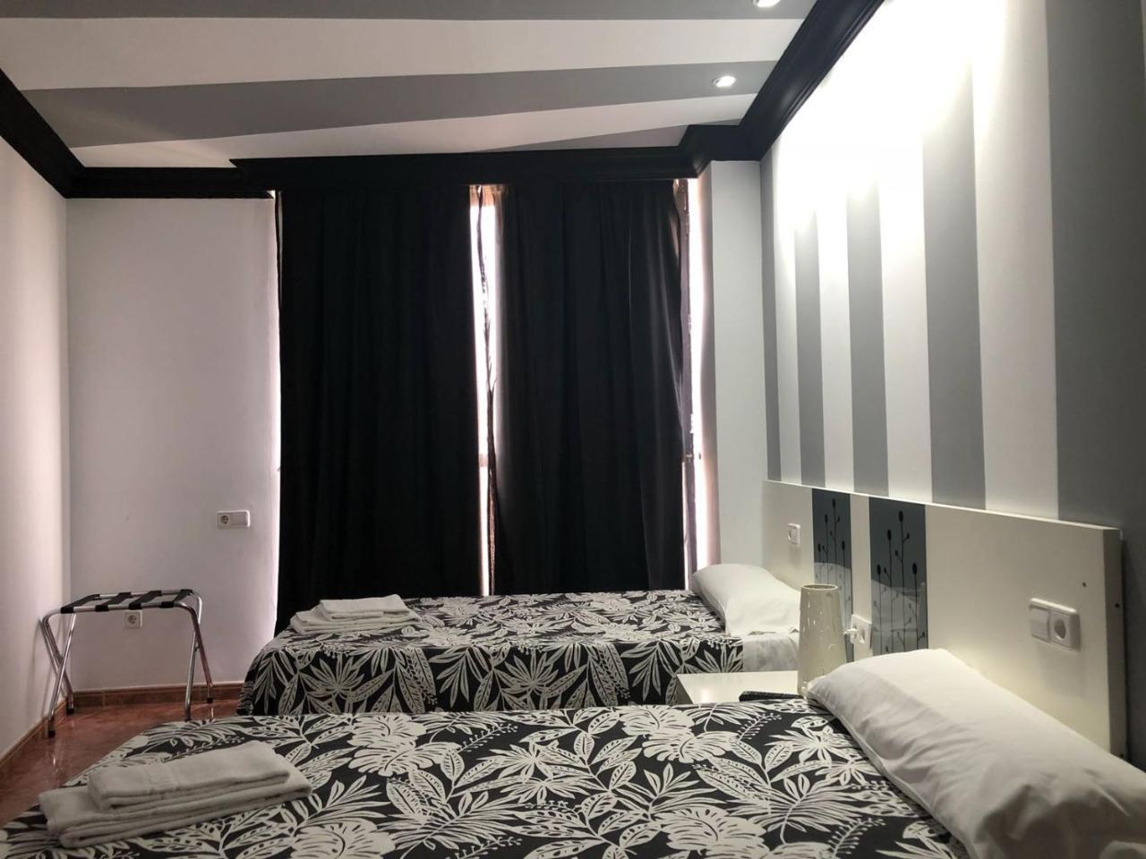 Apartamentos Los Angeles Альканьис Экстерьер фото